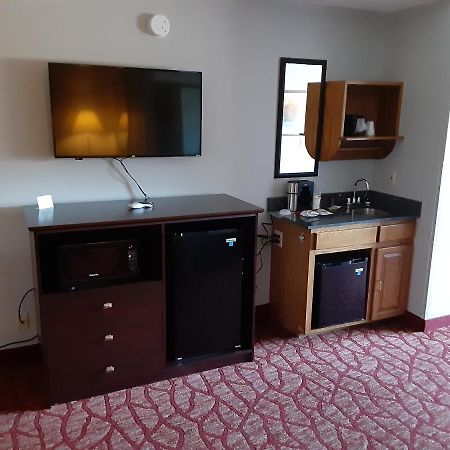Boarders Inn & Suites By Cobblestone Hotels Superior Buitenkant foto