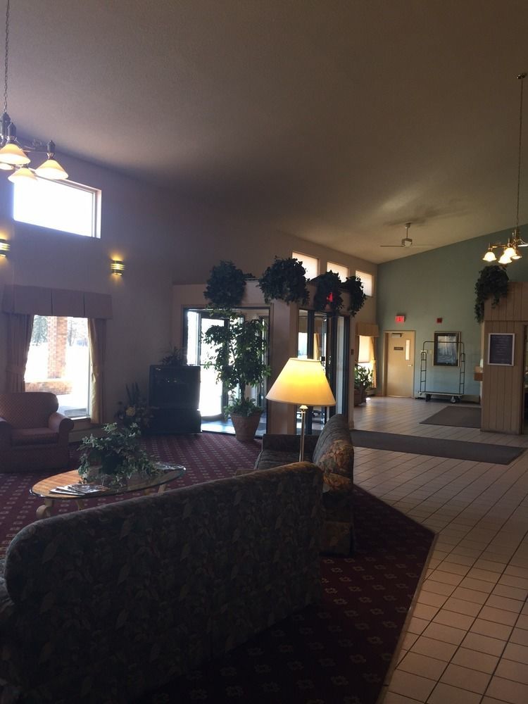 Boarders Inn & Suites By Cobblestone Hotels Superior Buitenkant foto