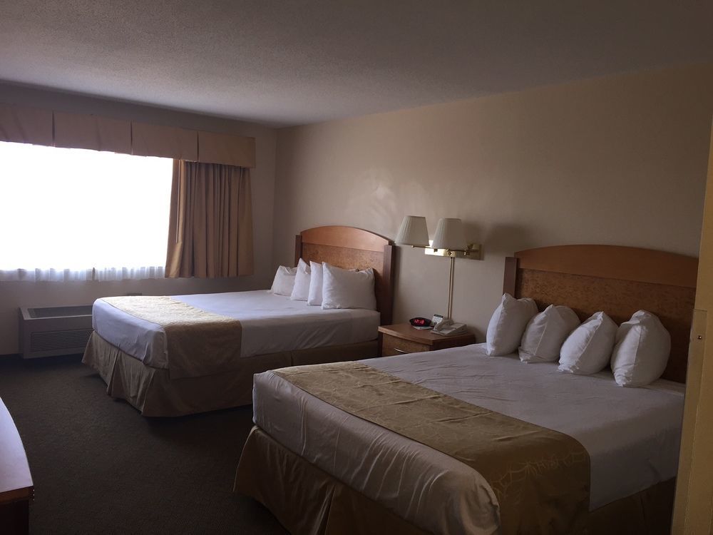 Boarders Inn & Suites By Cobblestone Hotels Superior Buitenkant foto