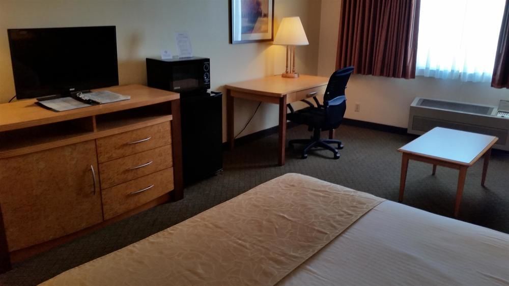 Boarders Inn & Suites By Cobblestone Hotels Superior Buitenkant foto