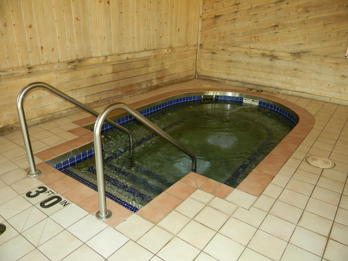 Boarders Inn & Suites By Cobblestone Hotels Superior Buitenkant foto