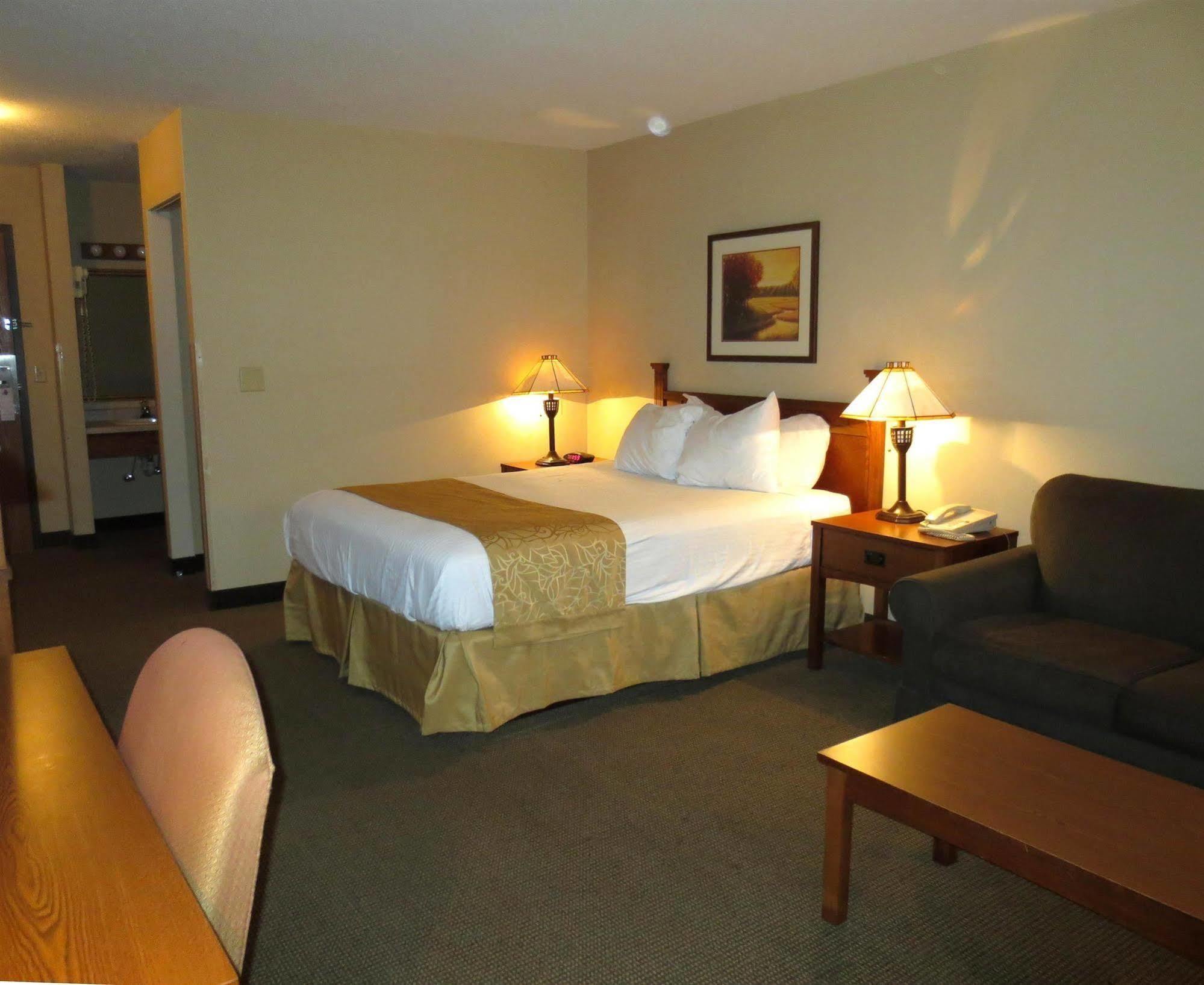 Boarders Inn & Suites By Cobblestone Hotels Superior Buitenkant foto