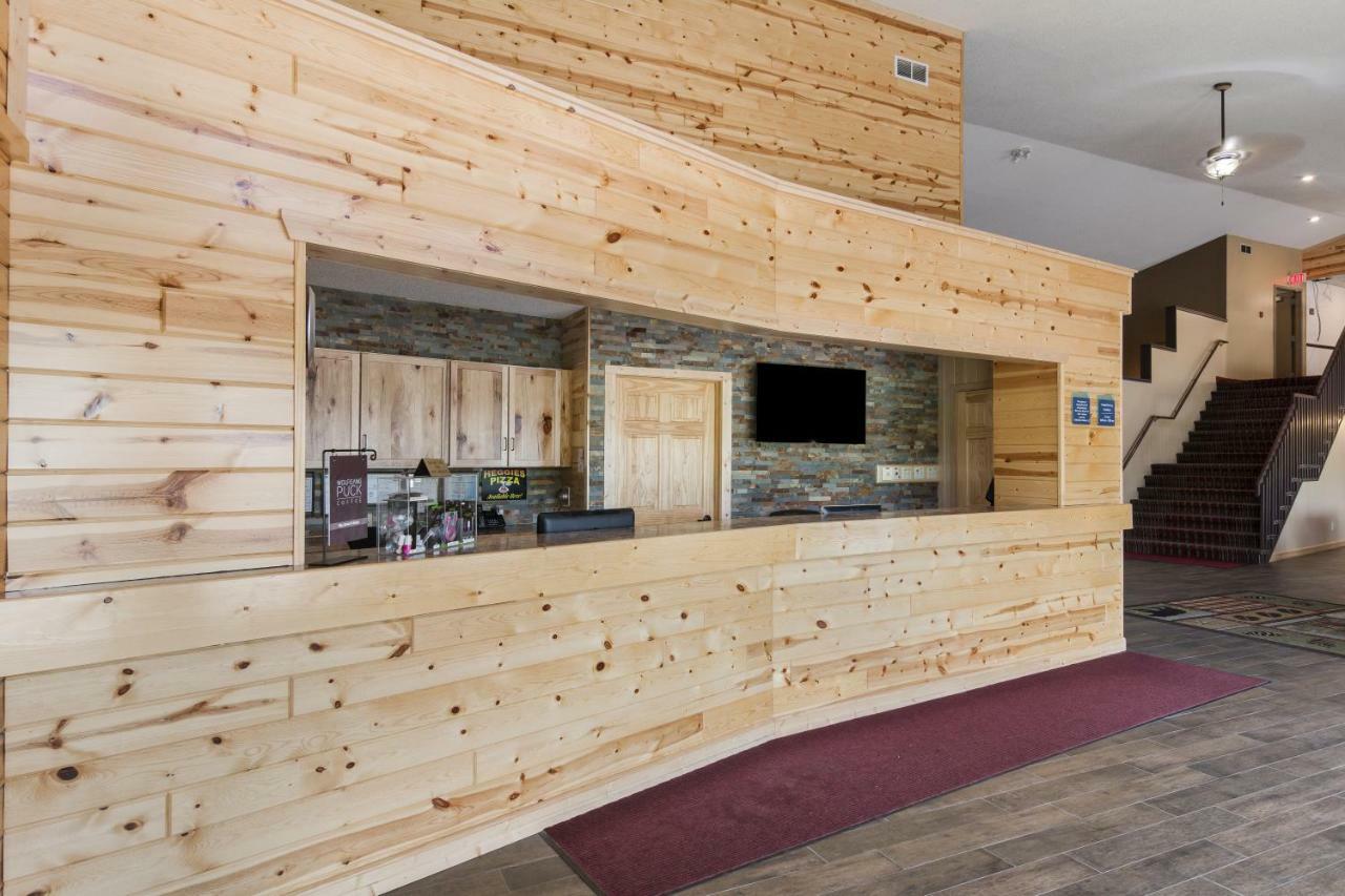 Boarders Inn & Suites By Cobblestone Hotels Superior Buitenkant foto