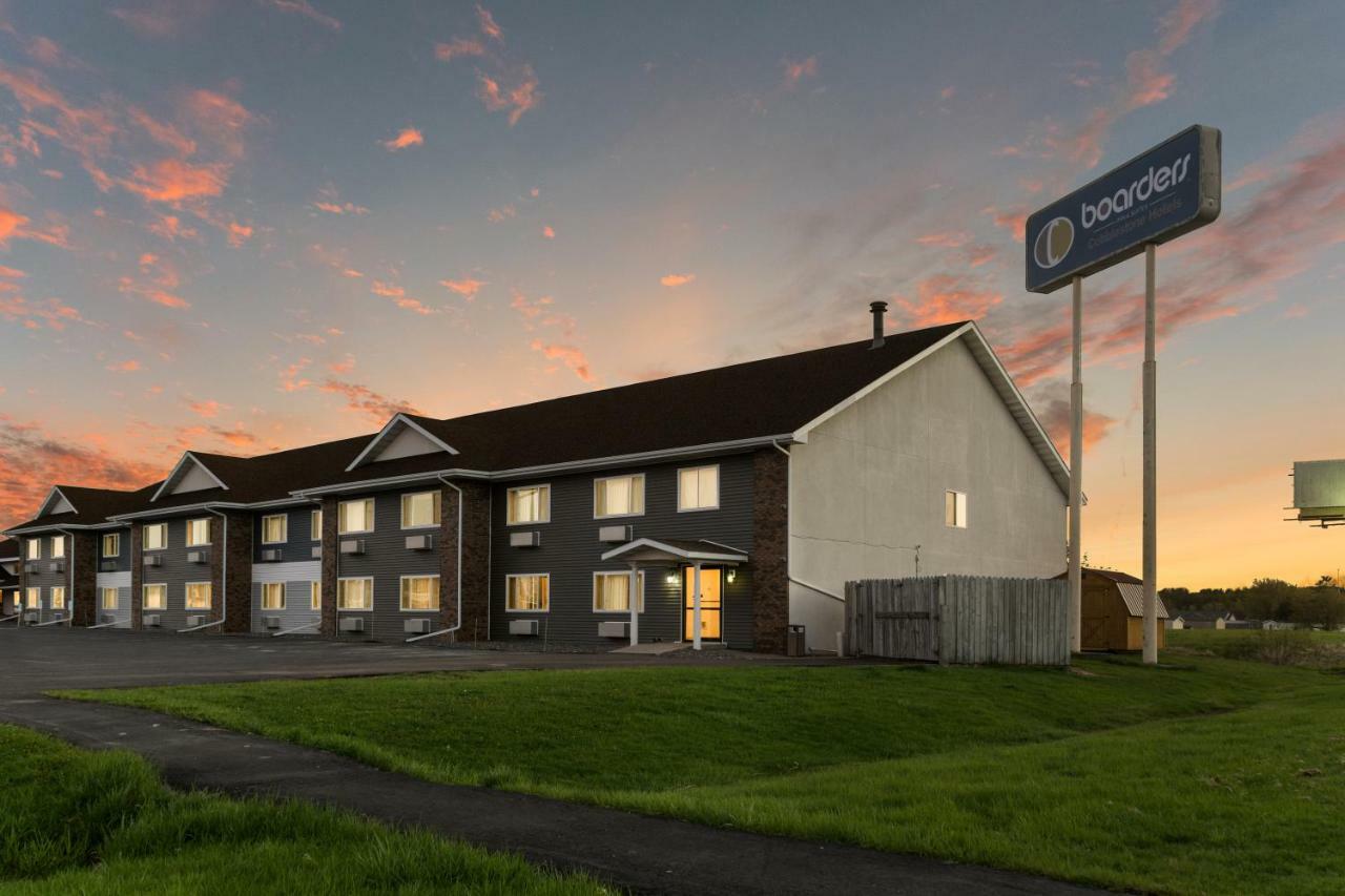 Boarders Inn & Suites By Cobblestone Hotels Superior Buitenkant foto