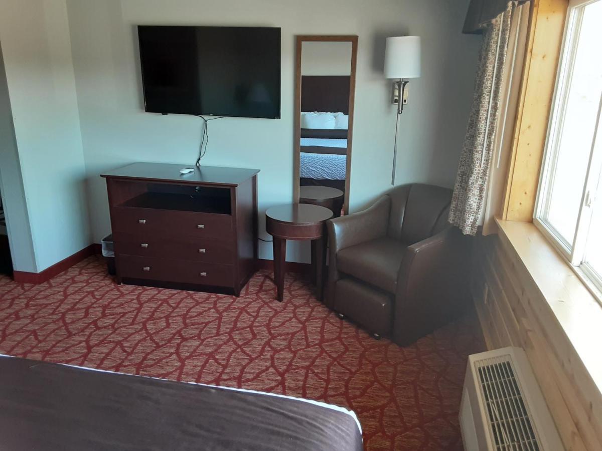 Boarders Inn & Suites By Cobblestone Hotels Superior Buitenkant foto